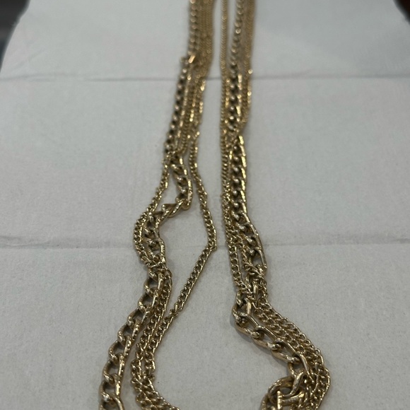 Vintage triple Gold Chain Necklace - Picture 9 of 16